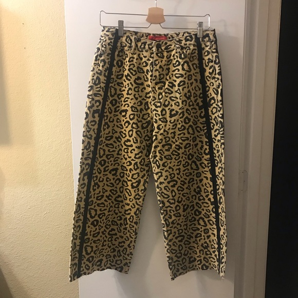 Fashion Nova Leopard High Rise Jeans - Picture 4 of 5